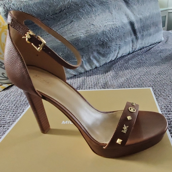 Michael Kors Platform Heels - Picture 2 of 5